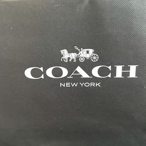 Meet your Posher, Nikki